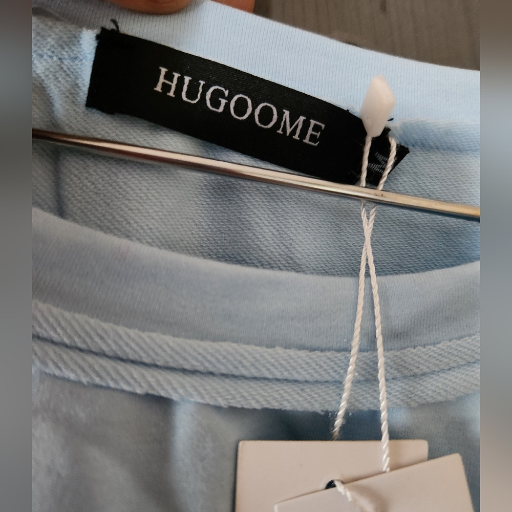 Blue boxy crop top// Size M - Picture 2 of 7